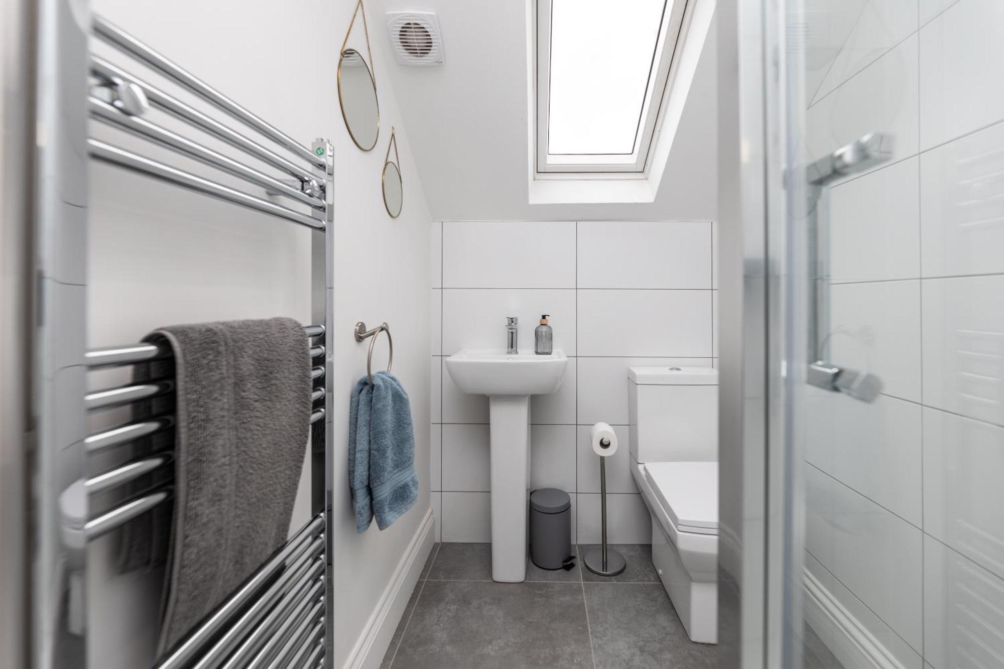 Stylish & Cosy 2-Bed Apartment In Vibrant Oakwood! Leeds  Exterior foto