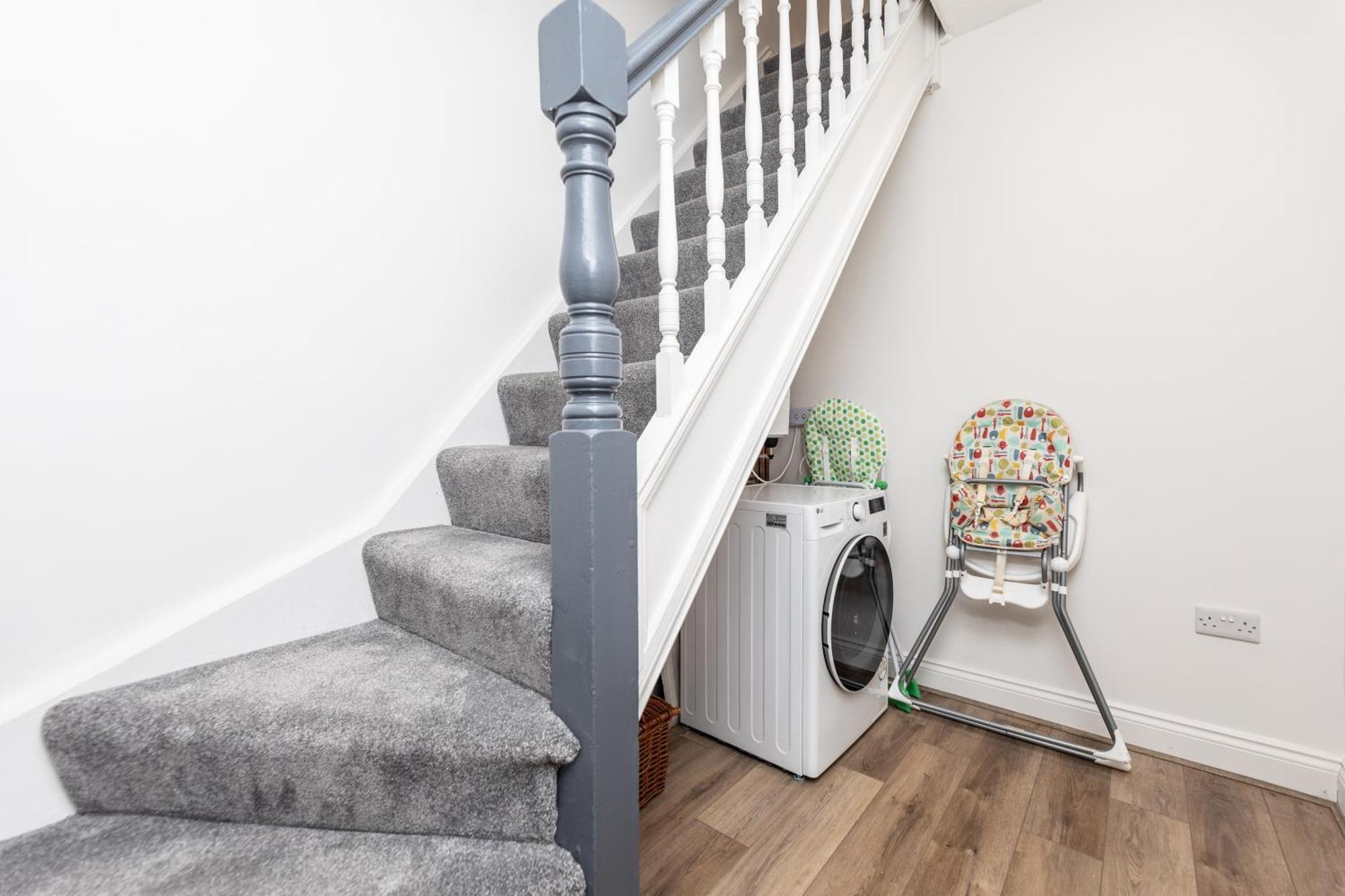 Stylish & Cosy 2-Bed Apartment In Vibrant Oakwood! Leeds  Exterior foto