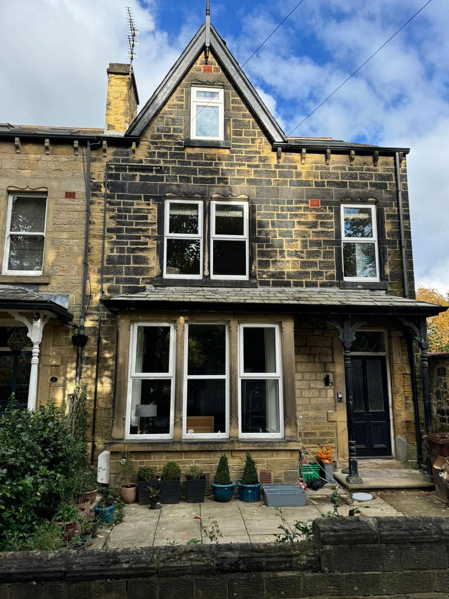Stylish & Cosy 2-Bed Apartment In Vibrant Oakwood! Leeds  Exterior foto
