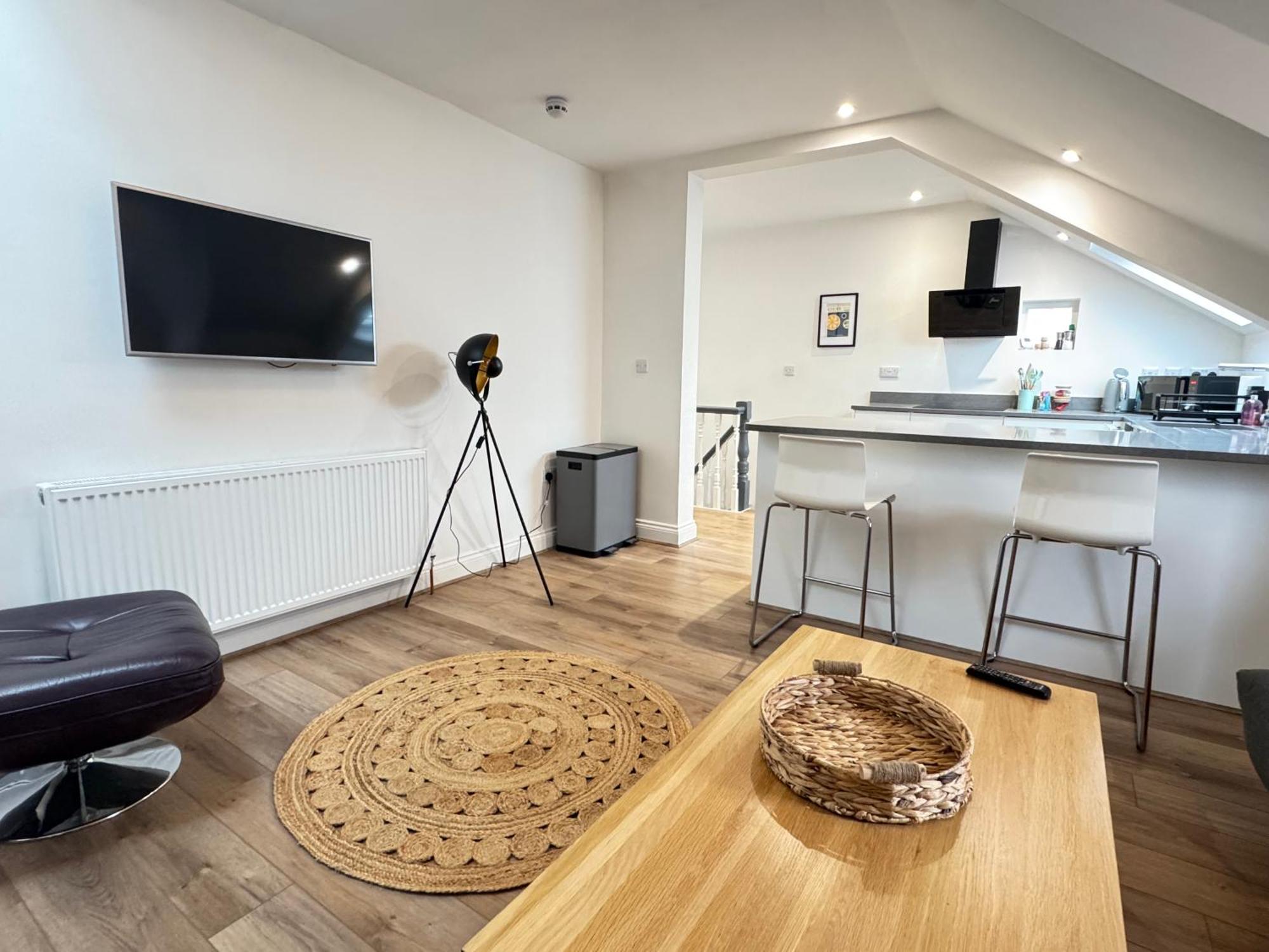 Stylish & Cosy 2-Bed Apartment In Vibrant Oakwood! Leeds  Exterior foto